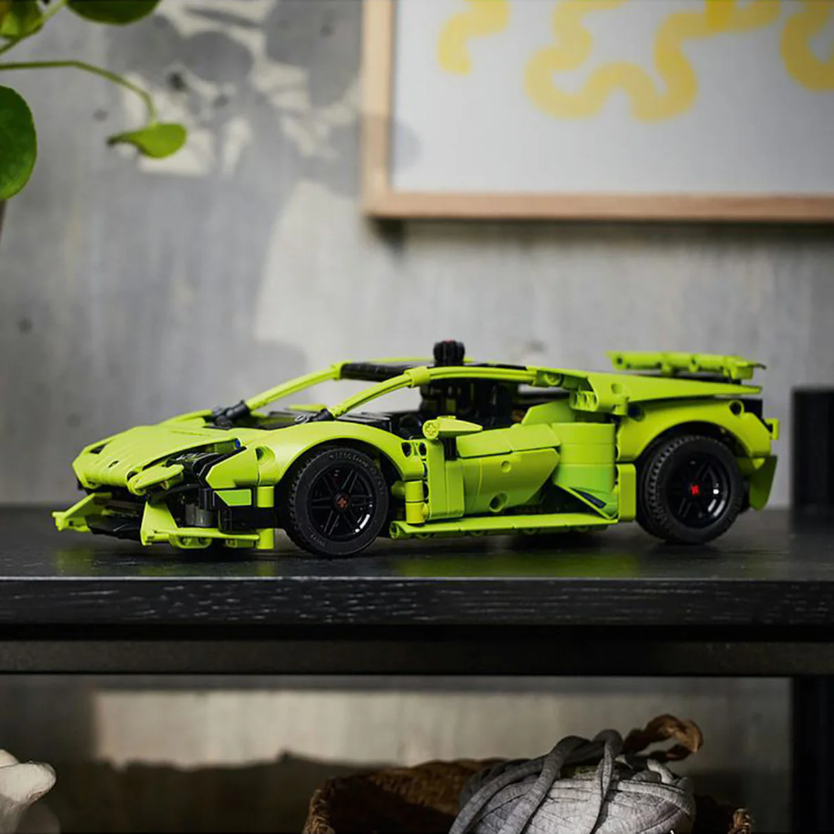 LEGO Technic Lamborghini Huracan Technical 42161 13 LEGO Technic Lamborghini Huracan Technical 42161