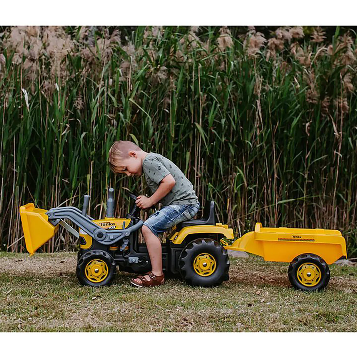 Tonka Kids Ride On Pedal Digger Excavator with Trailer 10 Tonka Kids Ride On Pedal Digger Excavator with Trailer
